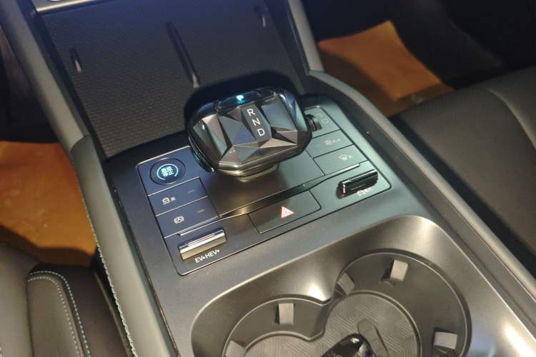 Used BYD Qin L 2024 DM-i 80KM Beyond Model
