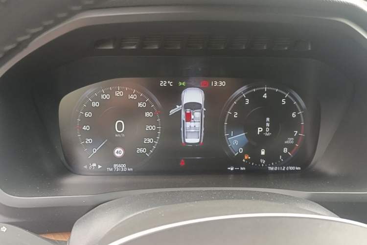 Used Volvo XC90 2021 B5 SmartDrive Luxury Edition 5-seater Instrument Cluster