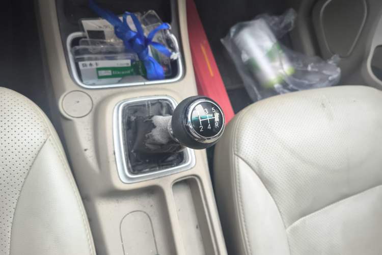 Used Jinbei 750 2015 1.5L Luxury Model