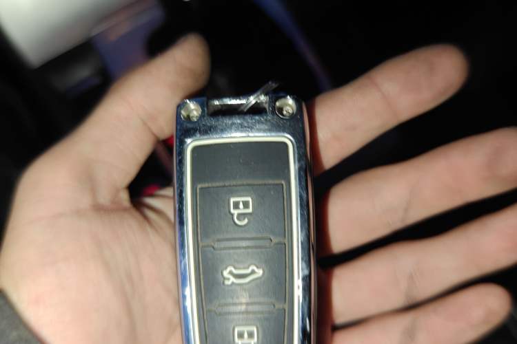 Used Volkswagen Magotan 2015 2.0 TSI Luxury Model