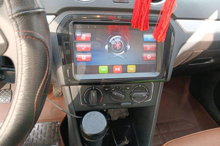 Used Volkswagen Jetta 2015 Zhuihui Edition 1.6L Manual Comfort Model
