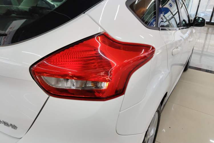 Used Ford Focus 2017 Hatchback 1.6L Automatic Comfort Plus SmartDrive Edition