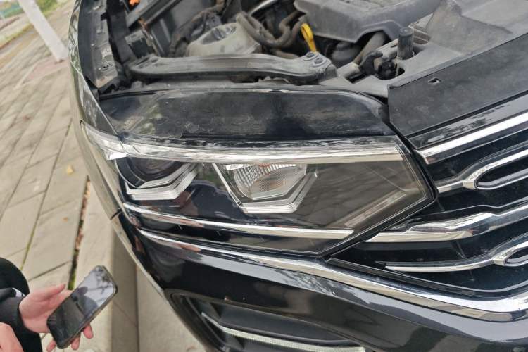 Used Volkswagen Tayron 2019 330TSI Two-Wheel Drive Luxury Model China VI Standard Right Front Headlight