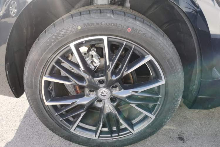 Used CHANGAN UNI-T 2023 2nd Generation 1.5T Luxury Version Right Rear Wheel Hub
