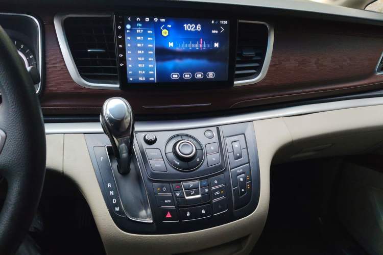 Used Buick GL8 2018 28T Comfort Model China VI Standard