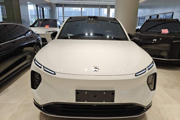 Used Nio EC6 2024 75 kWh Front