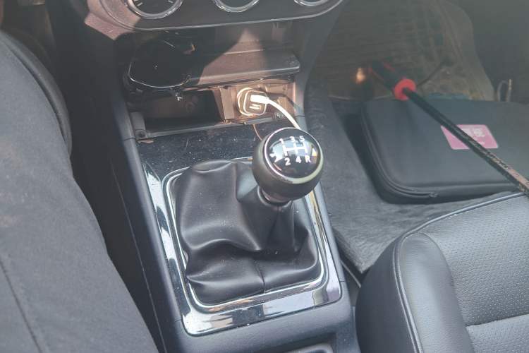 Used Mitsubishi Lancer EX 2012 Chasing Edition 1.8L Manual Luxury Model
