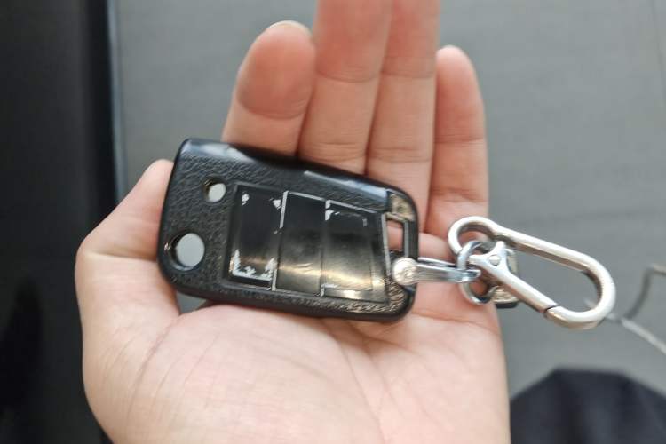 Used Volkswagen Magotan 2019 330TSI DSG Leading Edition China V Standard Vehicle Key