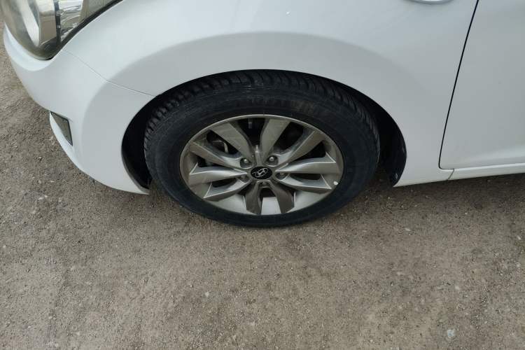 Used Hyundai Elantra (5th Generation / Langdong) 2012 1.6L Automatic Fashion Edition