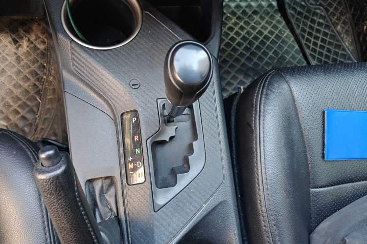 Used Toyota RAV4 2015 2.0L CVT Two-Wheel Drive Fashion Edition
