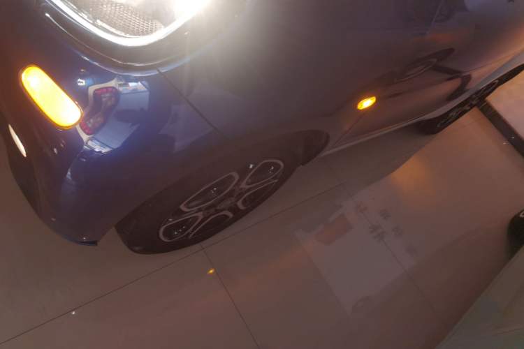 Used smart fortwo 2017 1.0L 52kW New Sound Special Edition China V Emission Standard