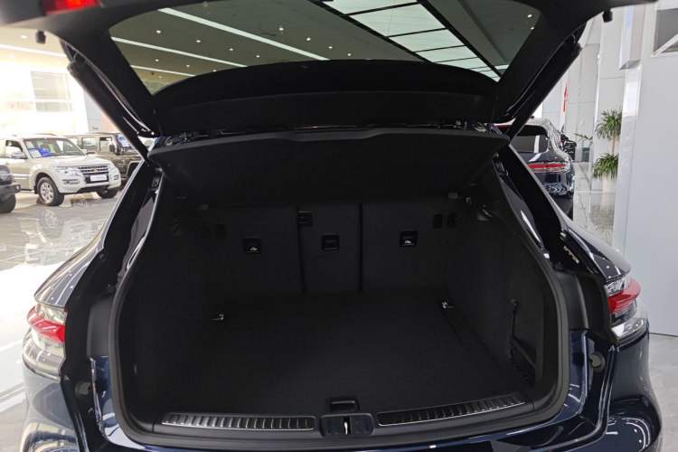 Used Porsche Macan 2022 Macan 2.0T