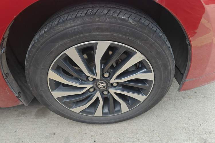 Used Toyota Corolla 2017 Revised Dual-Engine 1.8L E-CVT Elite Edition
