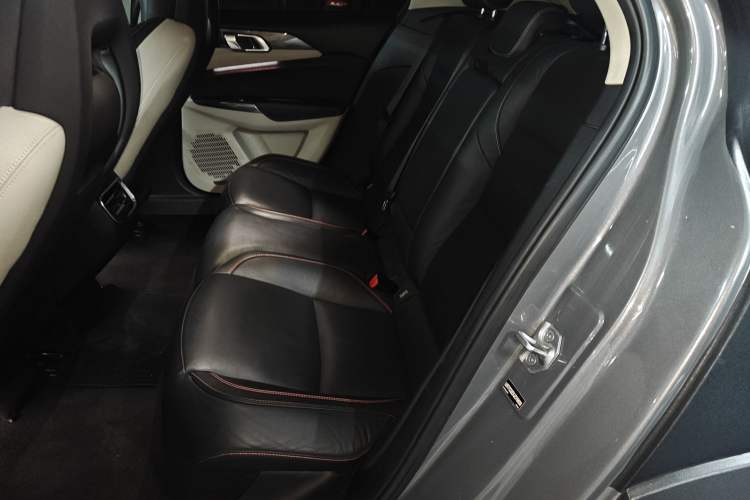 Used Lynk & Co 02 2018 1.5T DCT Two-Wheel Drive Zhaopu Version China V Standard
