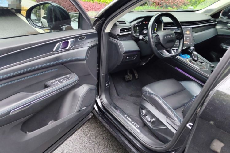 Used Lynk & Co 05 2020 2.0TD Two-Wheel Drive Shine Halo Driver Seat