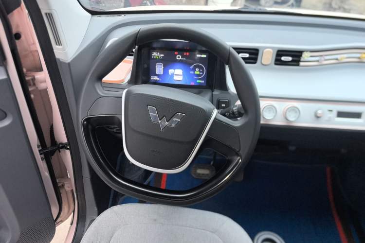 Used Wuling Hongguang MINIEV 2021 Macaron Fashion Model Lithium Iron Phosphate
