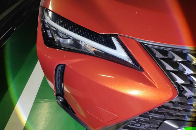 Used Lexus UX New Energy 2020 300e Pure·Joy Edition Right Front Headlight