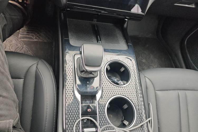 Used Hongqi HS3 PHEV 2024 PHEV 115km Jingwei Edition