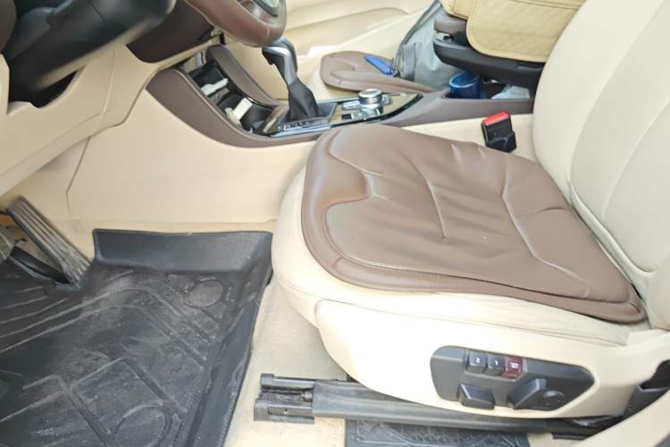 Used Zinoro 60H 2017 Standard Model Left Front Seat