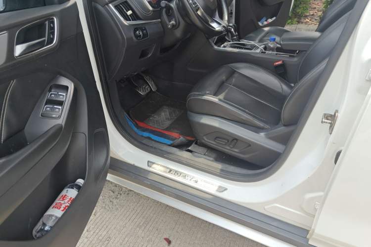 Used Roewe RX5 2016 20T Two-Wheel Drive Automatic Internet Smart Edition