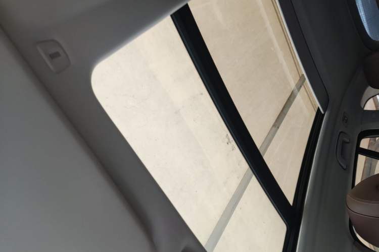 Used BMW X5 2019 xDrive40i M Sport Package Headliner