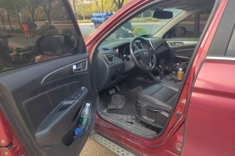 Used Changan CS75 2016 1.8T Automatic Elite Model China V Standard