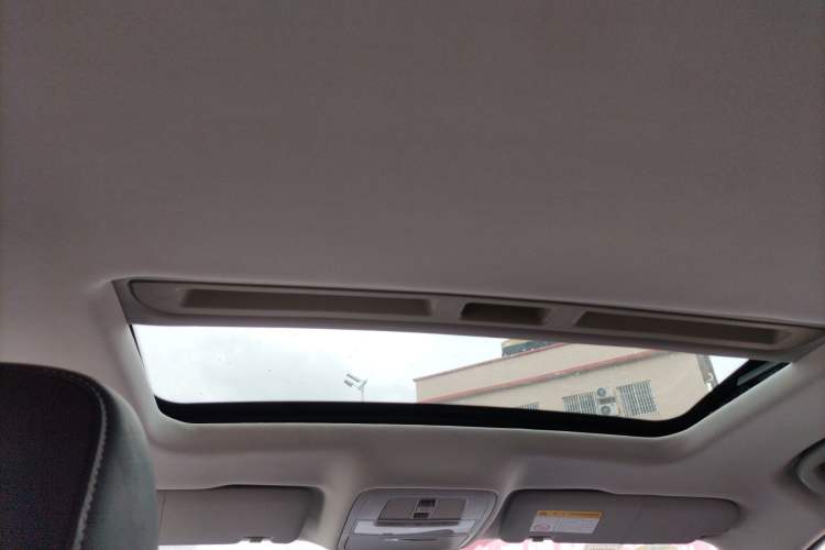 Used Roewe i6 2018 20T Automatic Internet Smart Edition
