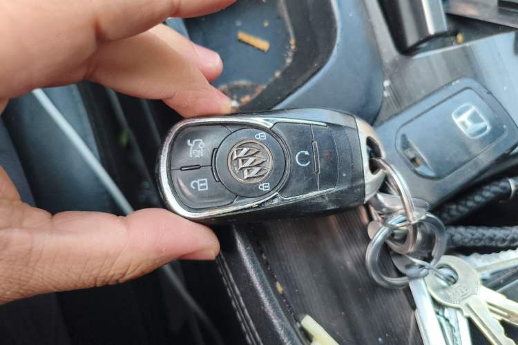 Used Buick LaCrosse 2016 Revised Version 28T Elite Edition