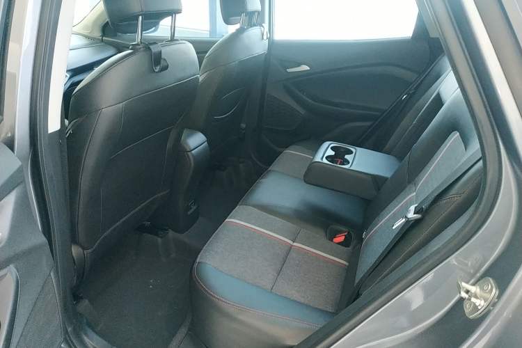 Used Chevrolet Trax 2019 Redline 325T Automatic Fun Edition China VI Standard
