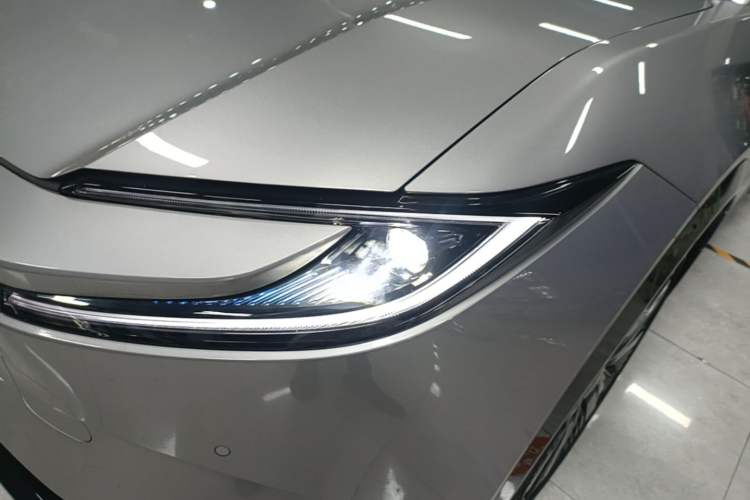 Used Toyota bZ5 2025 Model 550 PRO
