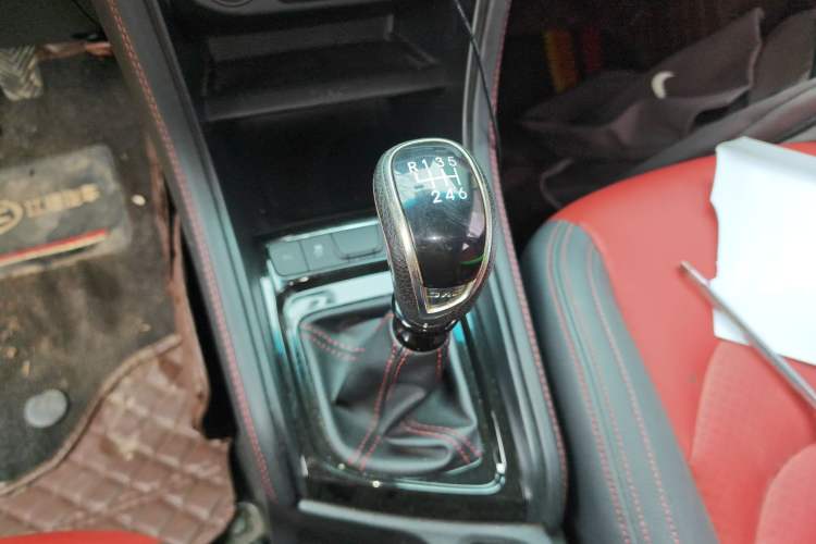 Used JAC Refine S3 2017 1.5L Manual Luxury Smart Model