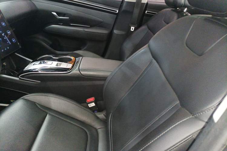 Used Hyundai Tucson 2021 Tucson L 1.5T DCT GLX Elite Edition Left Front Seat