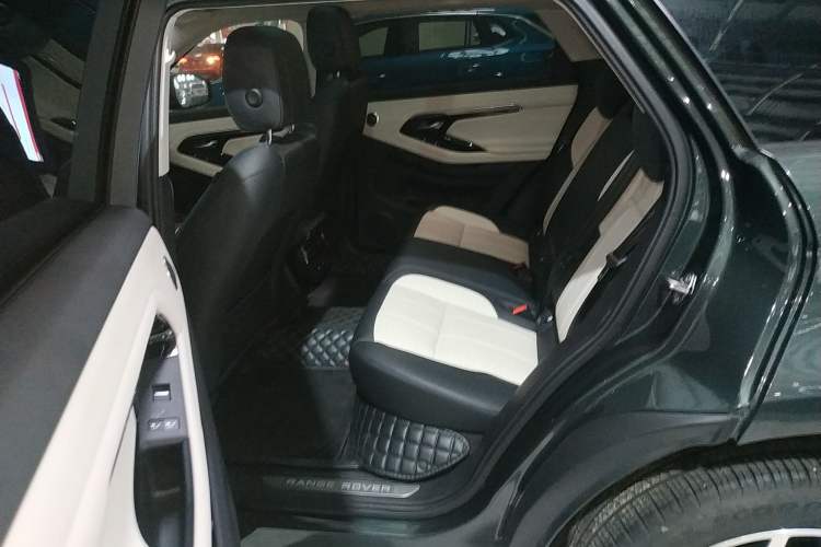 Used Land Rover Range Rover Evoque 2021 Range Rover Velar L 249PS R-Dynamic First Edition