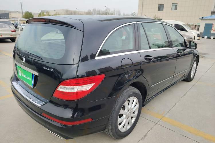 Used Mercedes-Benz R-Class 2011 R 300 L Business Model
