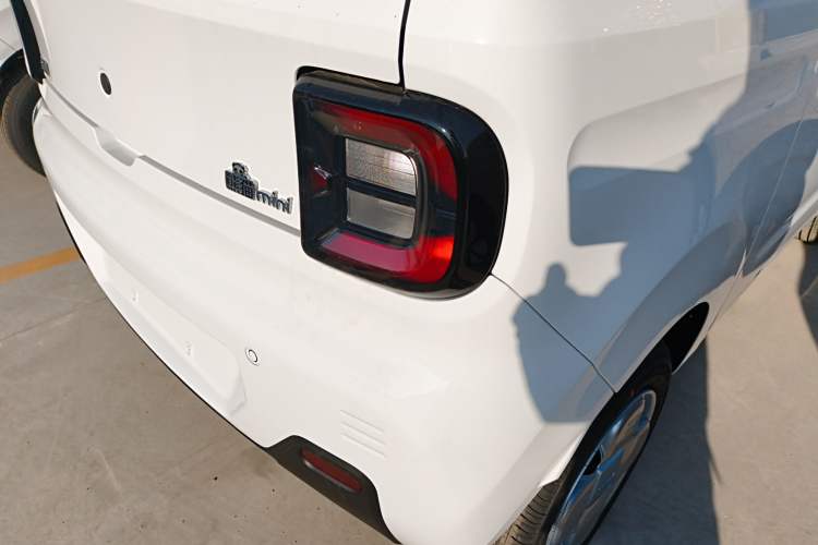 Used Geely Galaxy Panda 2024 Panda Mini 200km Endurance Bear
