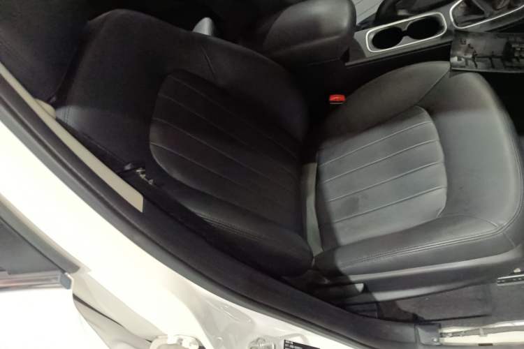 Used Bestune B50 2016 1.6L manual luxury version
