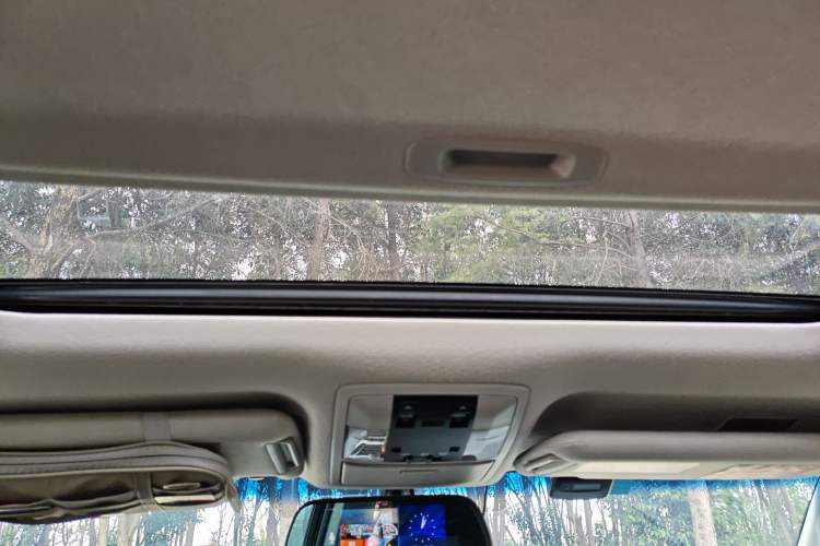 Used Toyota Prado 2015 2.7L TXL Middle East Version
