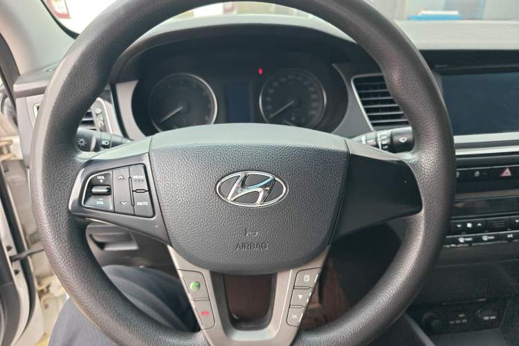 Used Hyundai Mistra 2016 1.8L Automatic Smart GLS Steering Wheel
