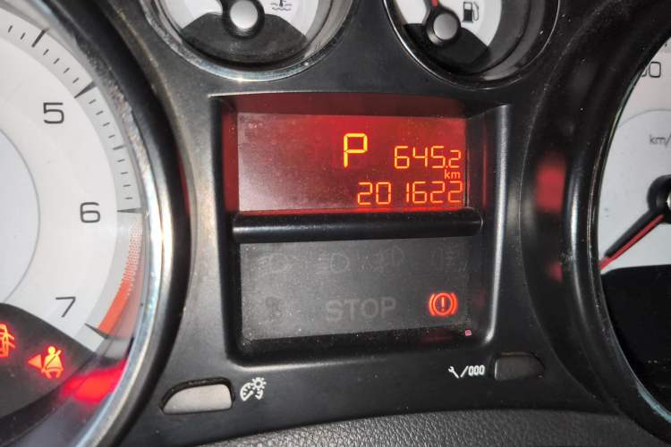 Used Peugeot 408 2013 1.6L Automatic Comfort Edition Odometer Close Up