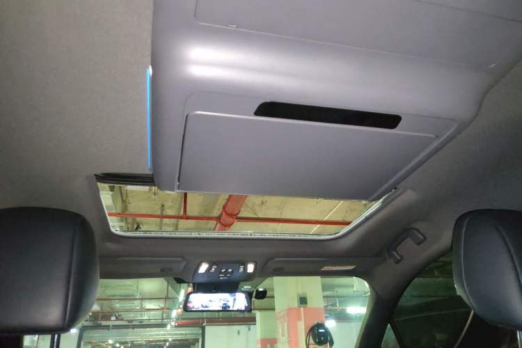 Used Toyota Granvia 2024 2.5L Hybrid Luxury Edition Headliner