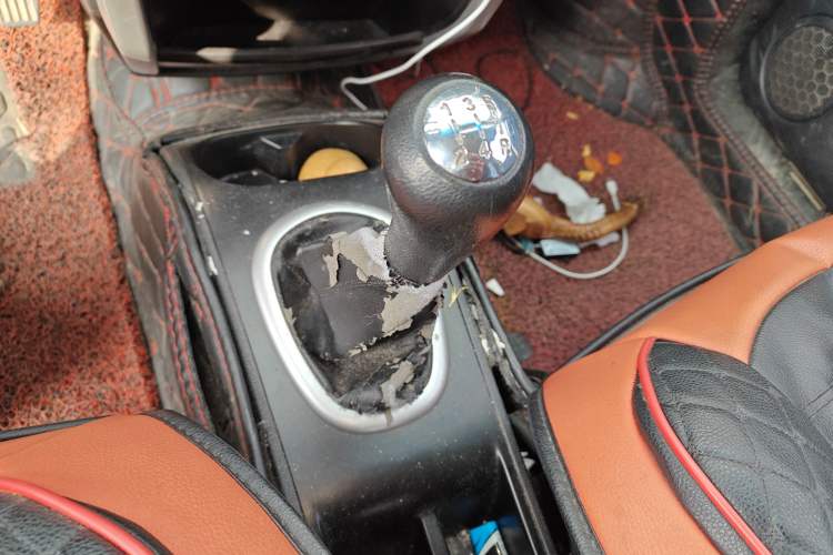 Used CHANGAN CX20 2014 1.4L Manual Sport Version China IV Standard
