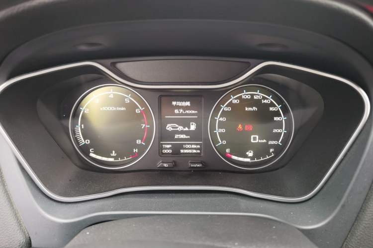 Used Geely Auto Vision X6 2016 1.8L Manual Luxury Model