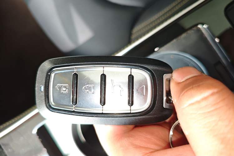 Used Roewe i6 MAX New Energy 2023 EV 420 Skyroof Special Edition Vehicle Key