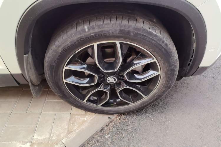 Used Skoda Kodiaq 2020 TSI330 5-Seat Two-Wheel Drive Deluxe Enjoyment Edition Right Front Wheel Hub