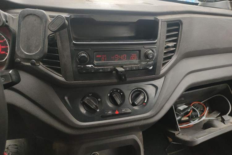 Used Wuling Hongguang V 2021 1.5L Jingqu Version LAR
