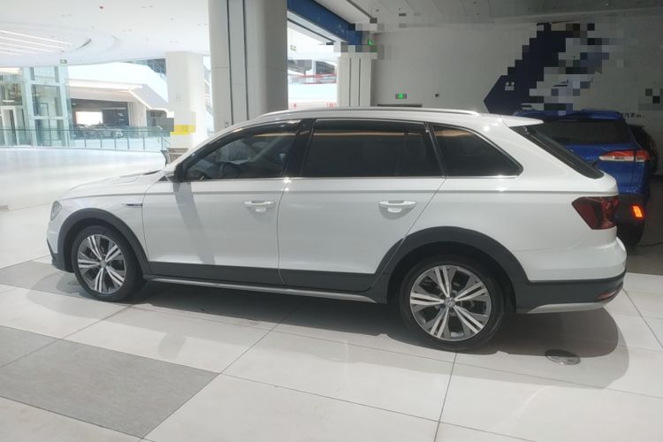 Used Volkswagen C-TREK 2018 230TSI DSG Luxury Version
