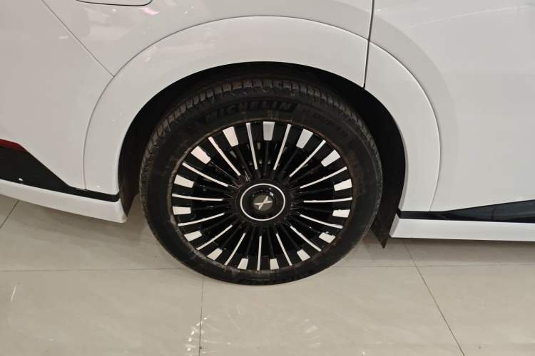 Used XPeng X9 2025 740 Ultra-Long Range Max