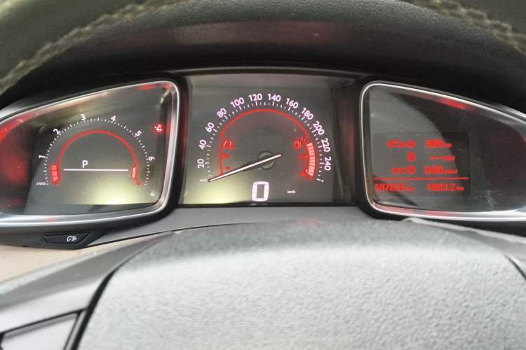 Used DS 6 2014 1.6T Luxury Edition THP160