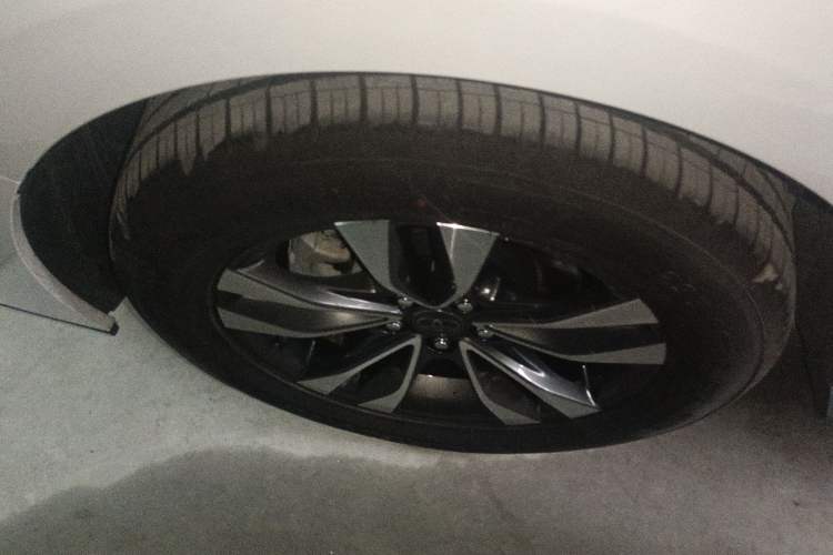 Used Toyota Granvia 2024 2.5L Hybrid Prestige PLUS Four-Wheel Drive Version