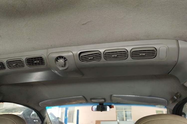 Used JAC Refine 2015 2.0L Shuttle Gasoline Long-Wheelbase Standard Version HFC4GA3-3D